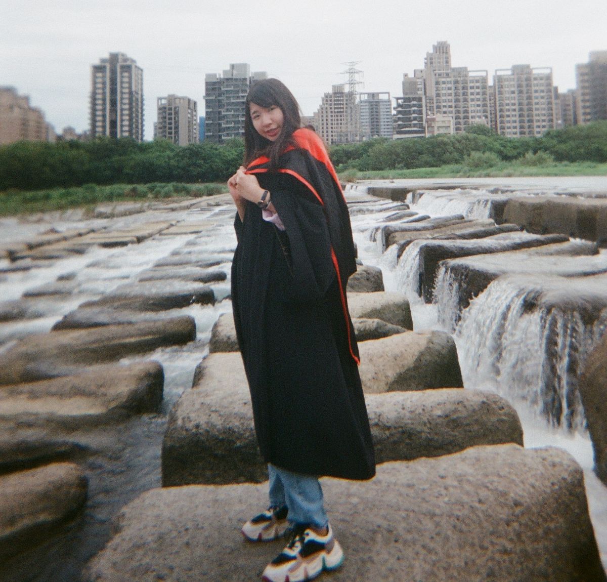 呂昱瑢 副工程師