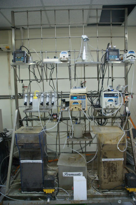 薄膜生物反應器